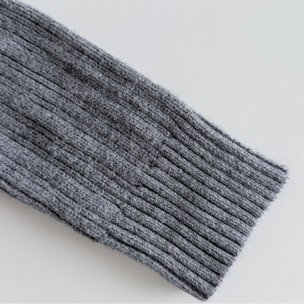 Dazy Ribbed Off Shoulder Knit Sweater Grey Fitted Minimalist Top Size S - Picture 5 of 13
